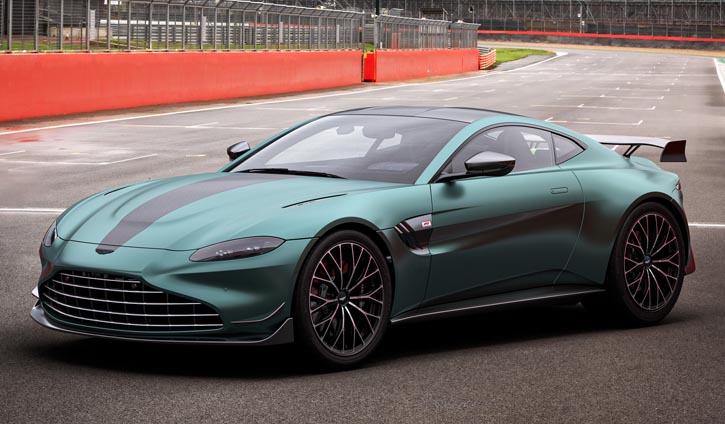 2022 Aston Martin Vantage F1