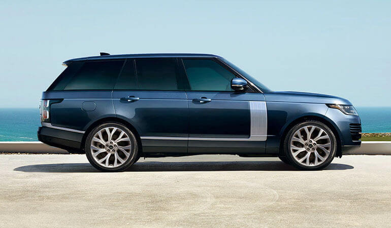 2022 Land Rover Range Rover side view