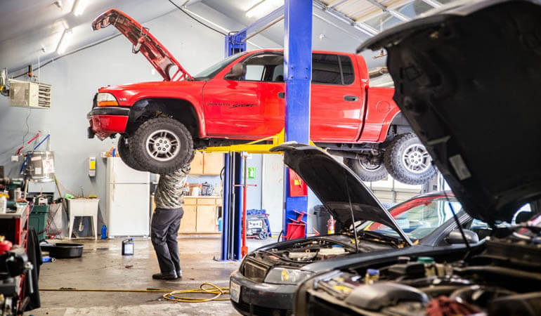 5 Tips That Will Save You Money at the Auto Shop