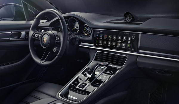 2022 Porsche Panamera Platinum Edition interior