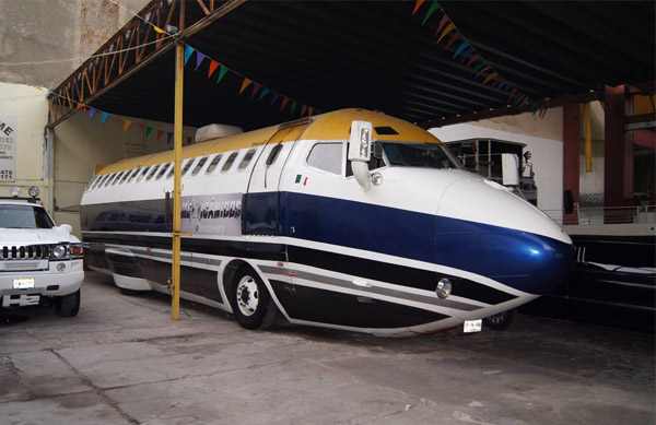 The-Boeing-727-Limo