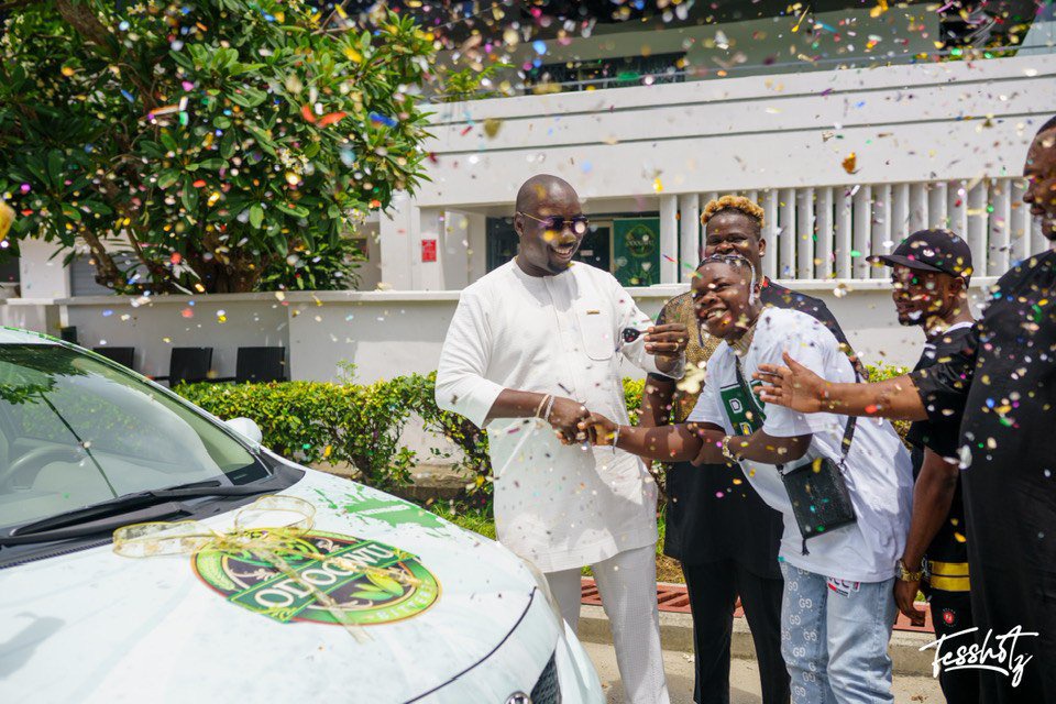 Winner of the Odogwu Bitters Challenge gets Car Gift from Obi Cubana