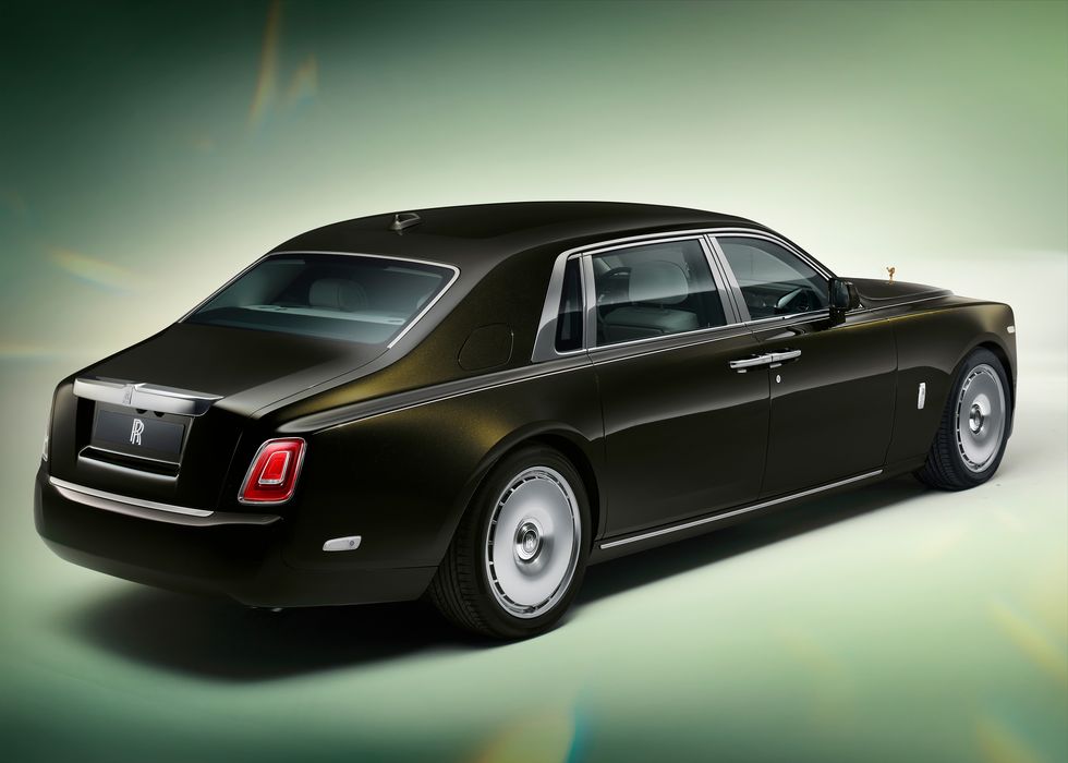 2023 Rolls Royce Phantom back view