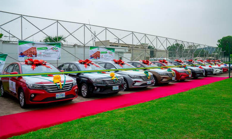 Sanwo-Olu Give out 12 Cars To Teachers Administrators Today