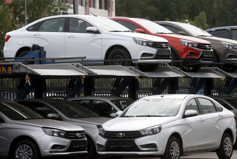 How Russia's invasion of Ukraine is impacting automakers, Russia Car Manufacturing Suffers A 97% Collapse