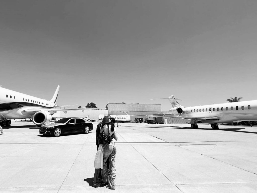 Kylie Jenner & Travis Scott Private Jet