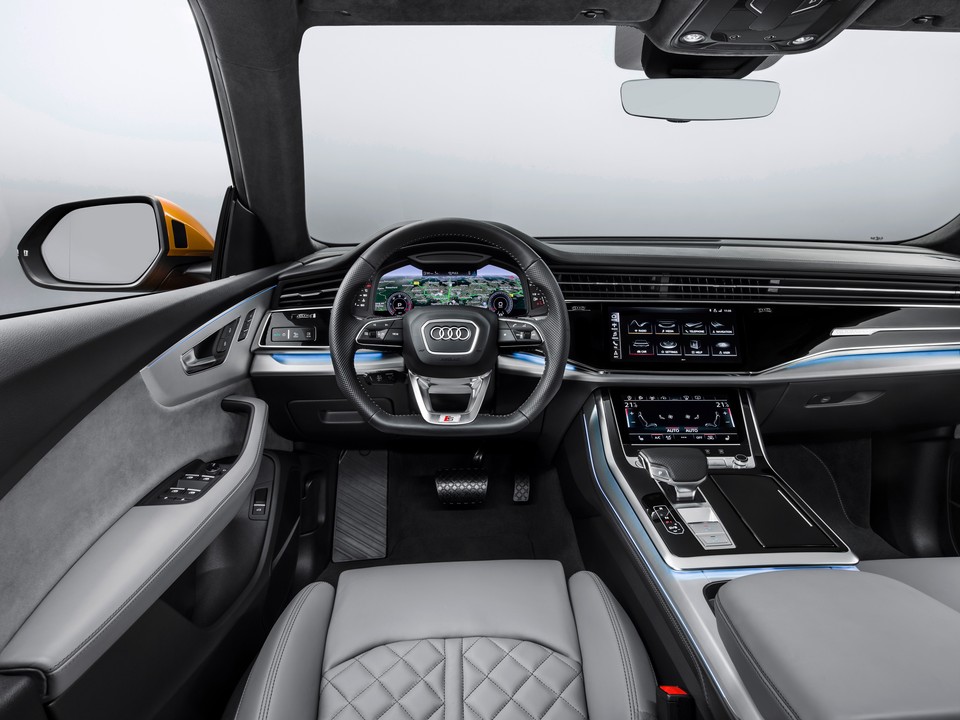 Interior of the 2019 Audi Q8
