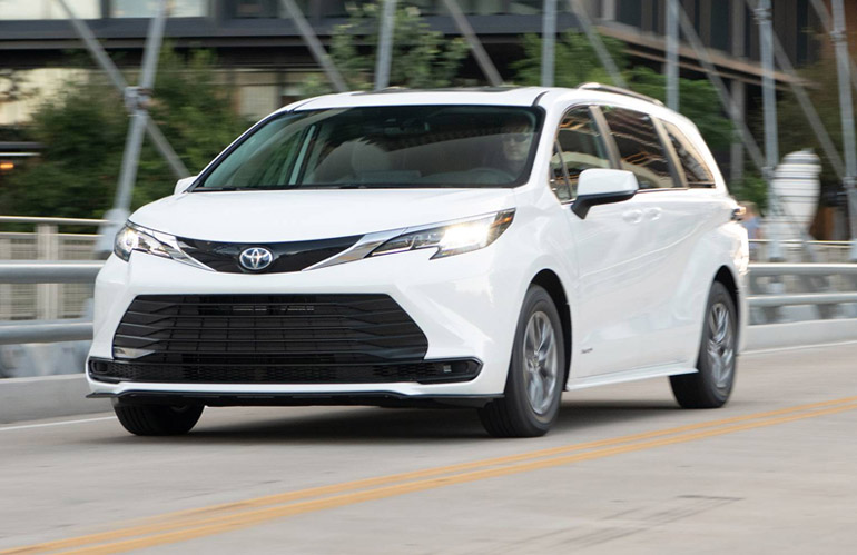 2022 Toyota Sienna has become the safest family-sized SUV of 2022 by Consumer Reports