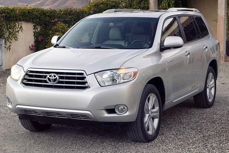 The 2008 Toyota Highlander Is The Most Reliable SUV Over A Decade Later