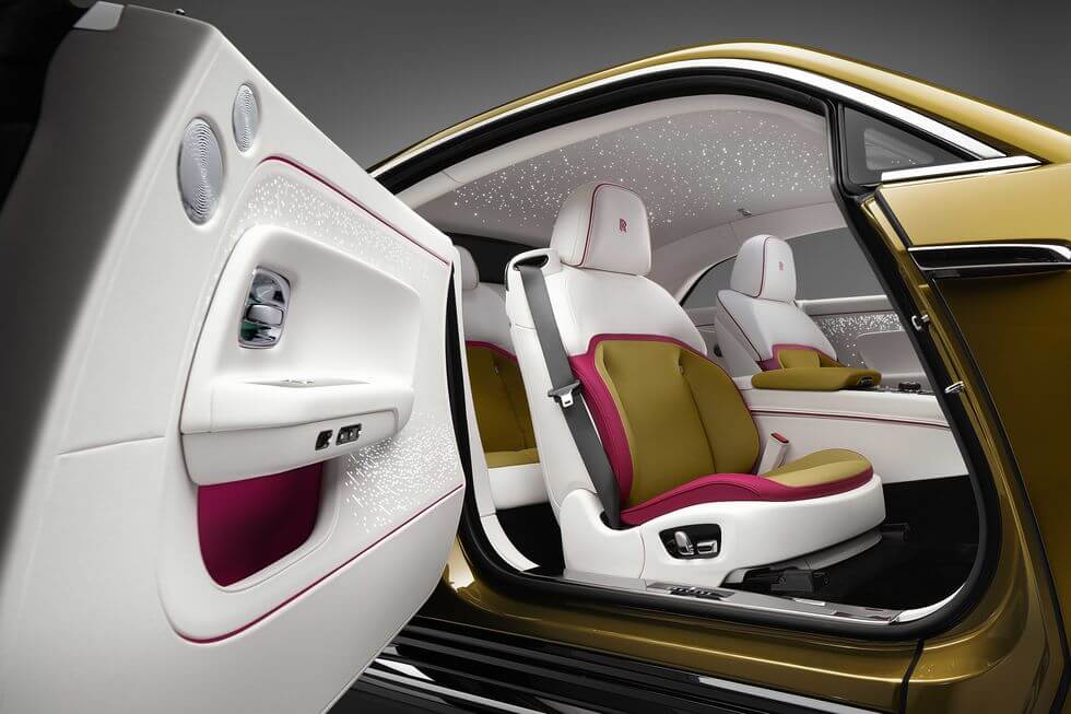 Rolls-Royce Spectre interior view