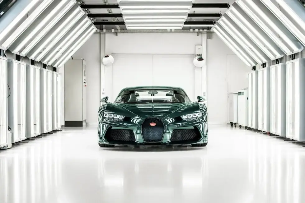 Engine & Performance Of The 400th Bugatti Chiron