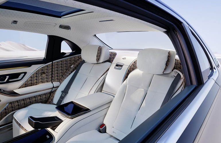 2023 Mercedes-Maybach S680 Haute Voiture interior