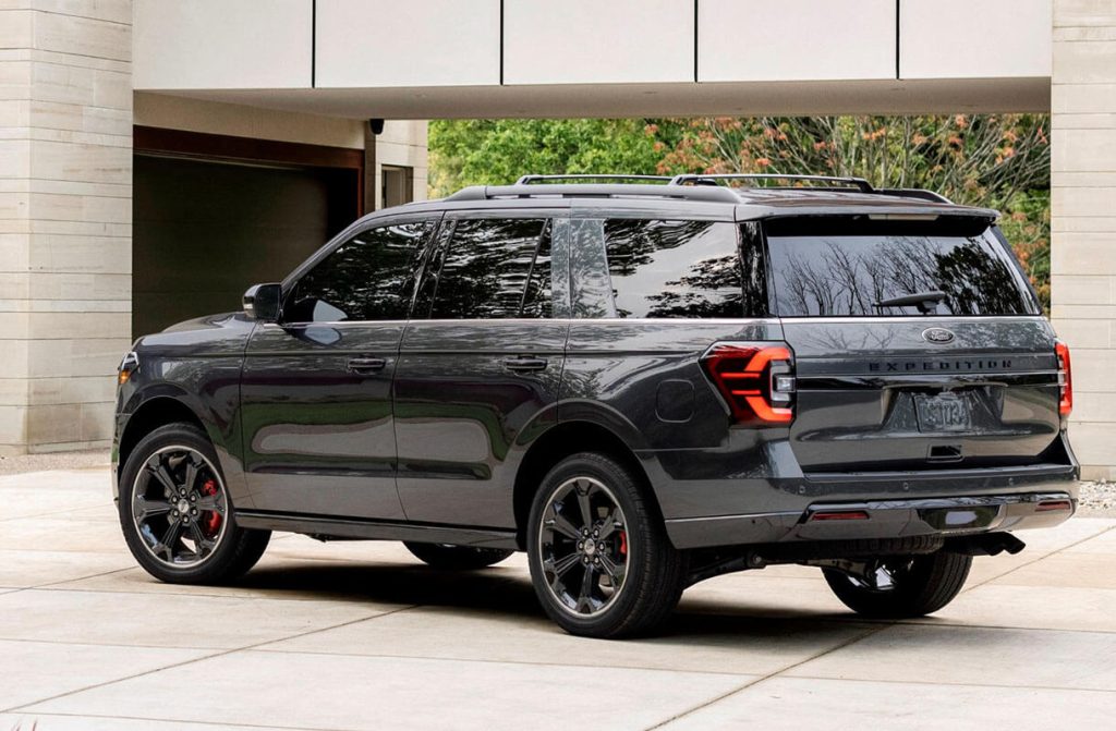 ford expedition 2023 back view