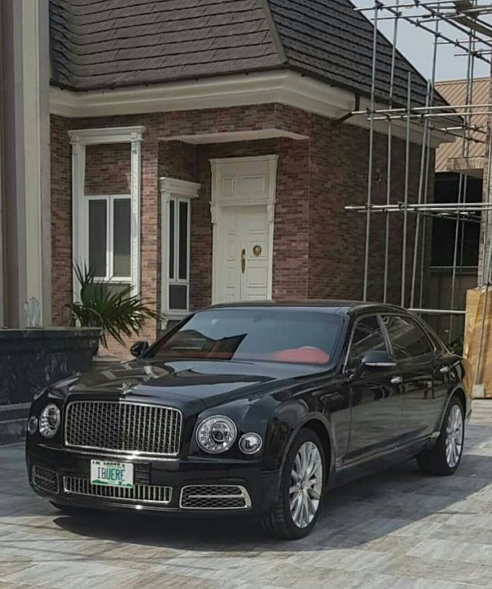 Billionaire Ken Bramor 2019 Bentley Super Luxury Mulsanne