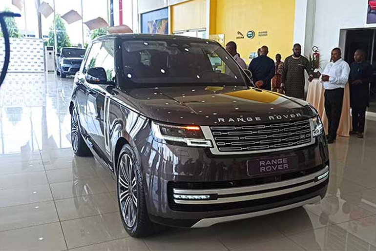Here Are What Attracts Wealthy Nigerians To The Range Rover Vehicle