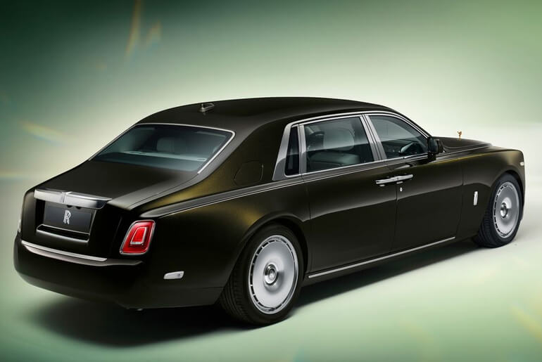 2023 Rolls-Royce Phantom BACK VIEW