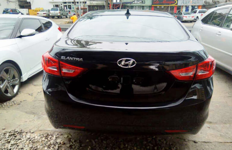 2013 Hyundai Elantra back view
