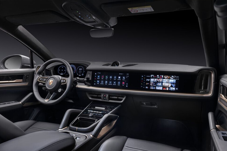 2024 Porsche Cayenne interior