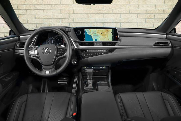 2020 Lexus ES interior