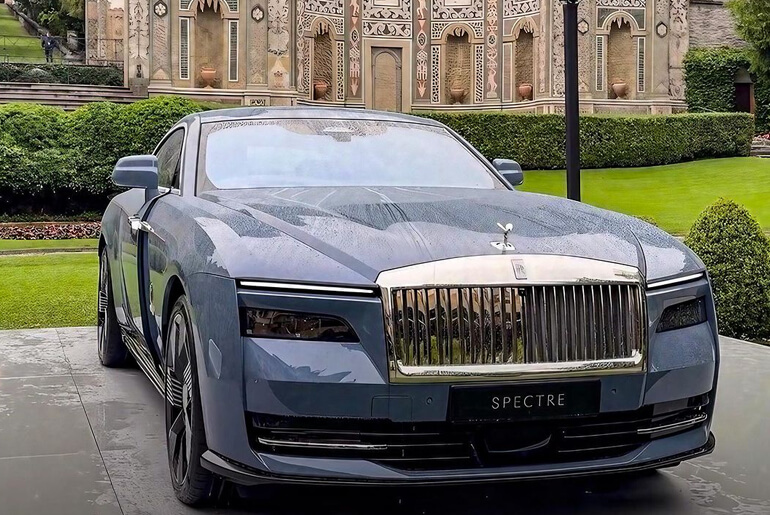 An Exclusive Look At The Rolls- Royce Spectre, The World's First Ultra Luxury Electric Super Coupe