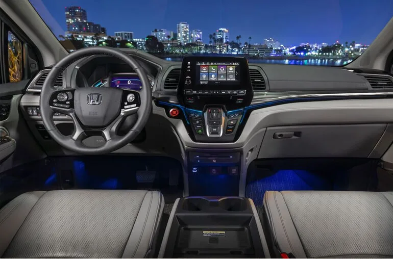 2022 Honda Odyssey interior