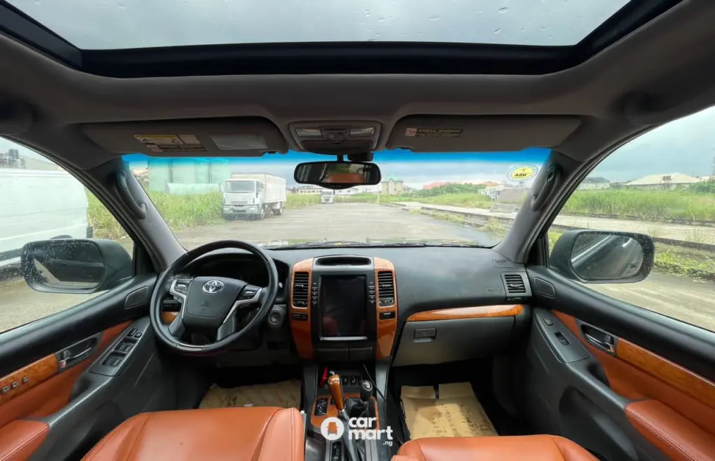 new upgraded 2020 Toyota Land Cruiser interior