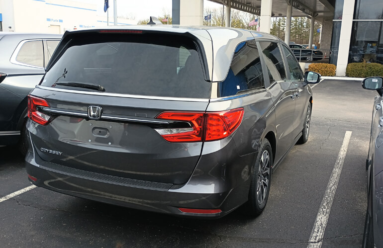 2023 Honda Odyssey back view