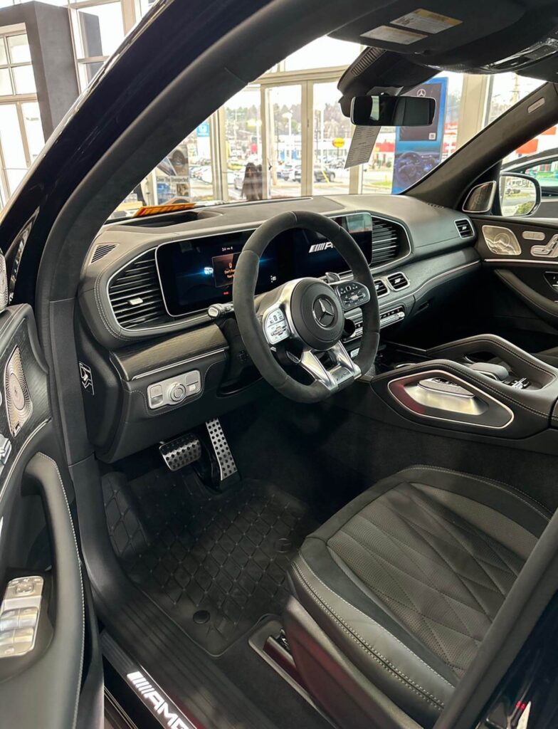 2023 Mercedes Benz GLS63 interior