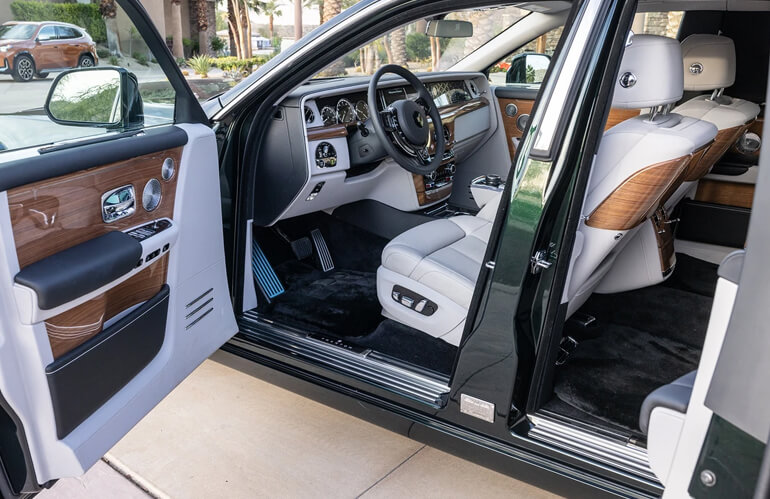 2023 Rolls Royce Phantom side interior