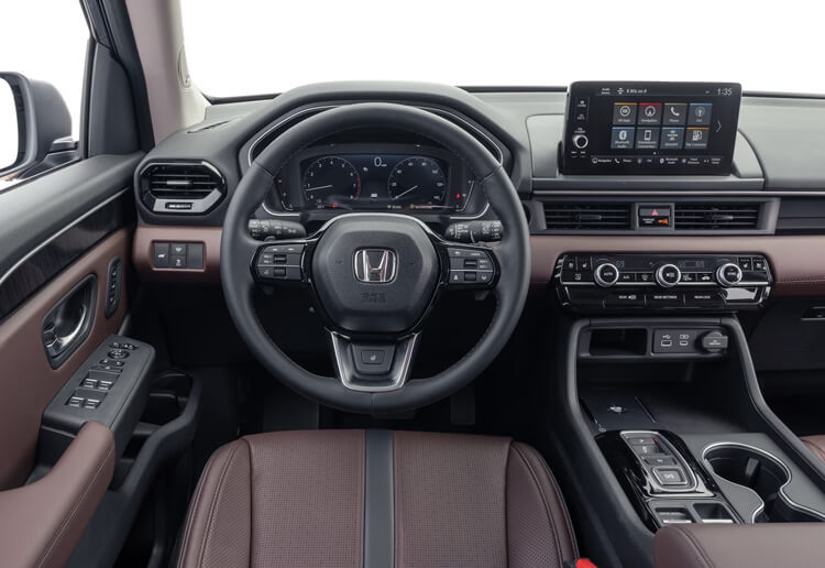 2024 Honda pilot interior