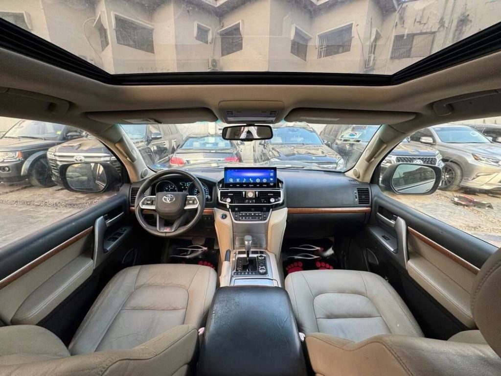 2014 model Upgraded to 2023 interior