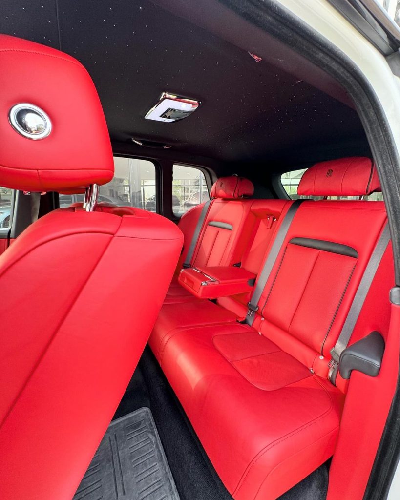 2022 Rolls Royce Cullinan interior