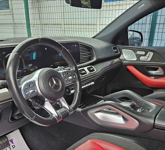 used 2021 Mercedes Benz GLE53 interior
