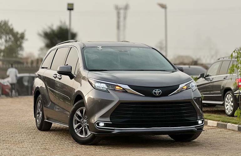 2023 Toyota sienna in Nigeria
