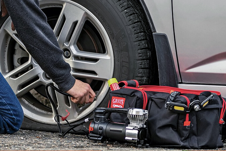 Affordable Emergency Tools to Always Keep in Your Car