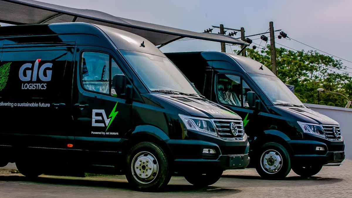 Here are seven important things to know about the JET Mover electric vehicle