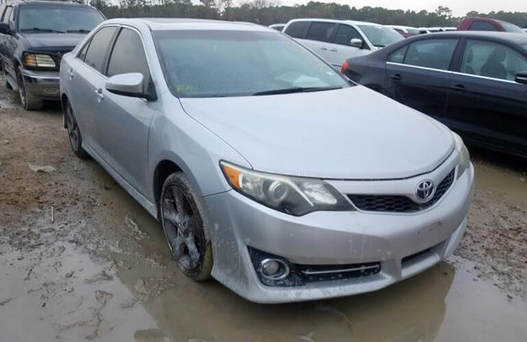 Toyota Camry in Lagos