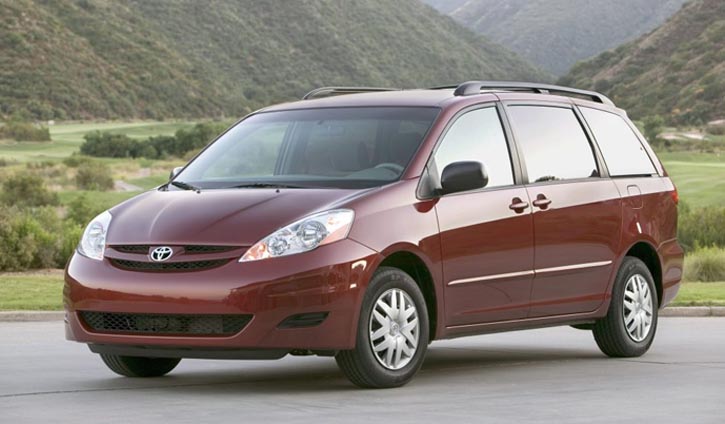 2009 Toyota Sienna in Nigeria – Price and Reviews