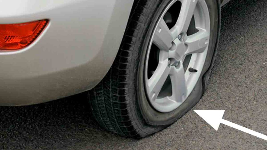 How to change a car tyre in 10 simple steps