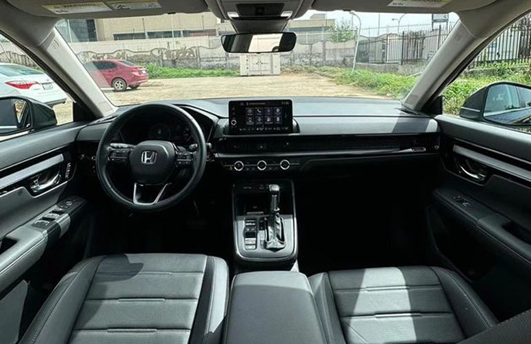 2023 Honda CR-V interior