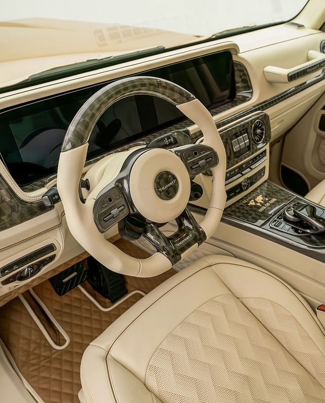 Mansory P900 EWB Gold Edition interior