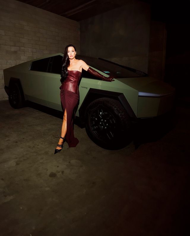 Katy Perry Tesla Cybertruck