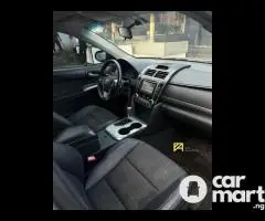 2013 Toyota Camry SE Premium