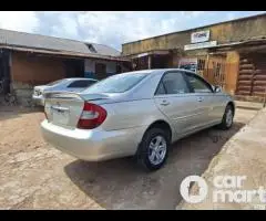 Clean 2004 Toyota Camry With Android Screen