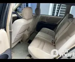 Clean 2004 Toyota Highlander With Android Screen