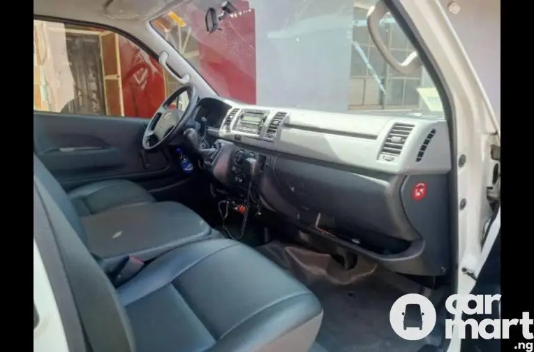 Toyota HiAce 2012 Hummer Ambulance