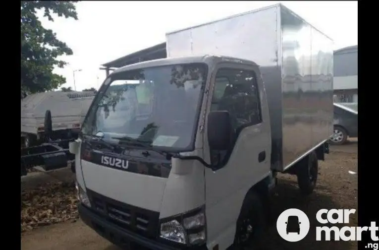 Isuzu NQR 3 Tons Truck