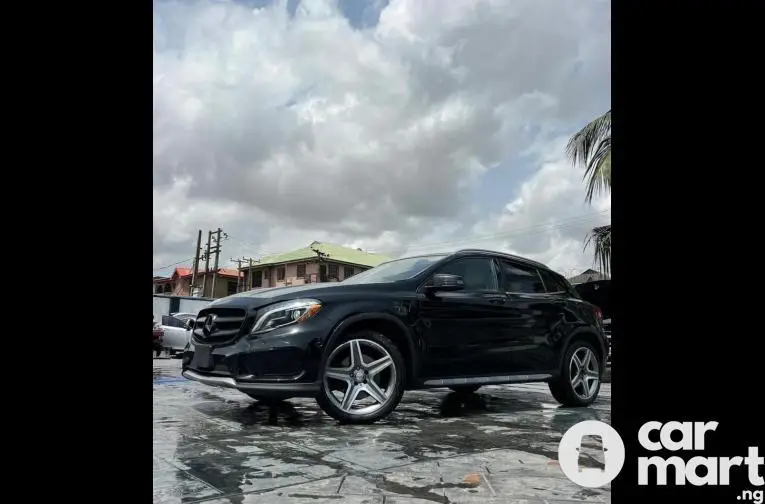Pre-Owned 2017 Mercedes Benz GLA250