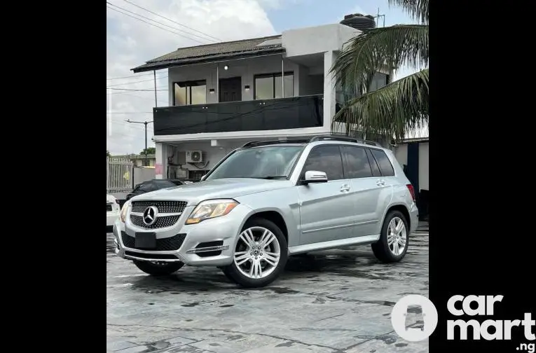 Pre-Owned 2014 Mercedes Benz GLK350