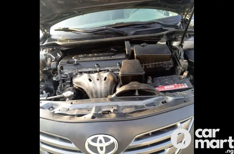 Clean 2008 Toyota Camry LE With DVD And Reverse Camera